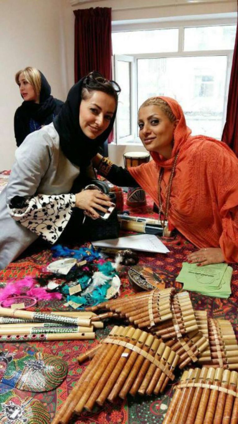 سلبریتی ها در معبد آرامش