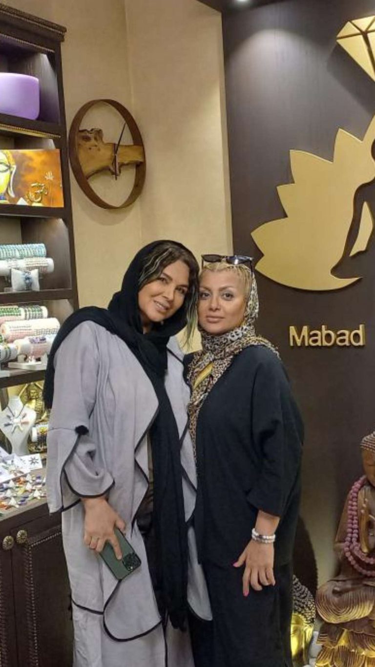 سلبریتی ها در معبد آرامش