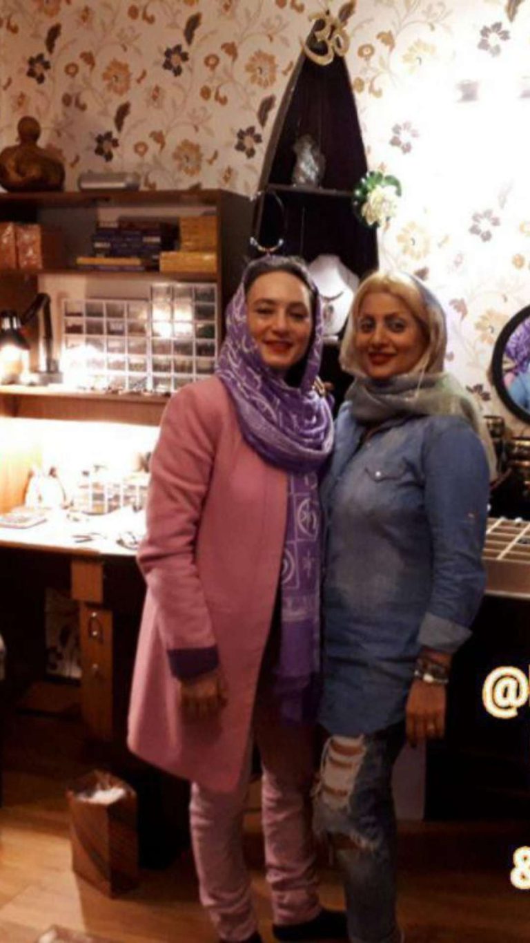 سلبریتی ها در معبد آرامش