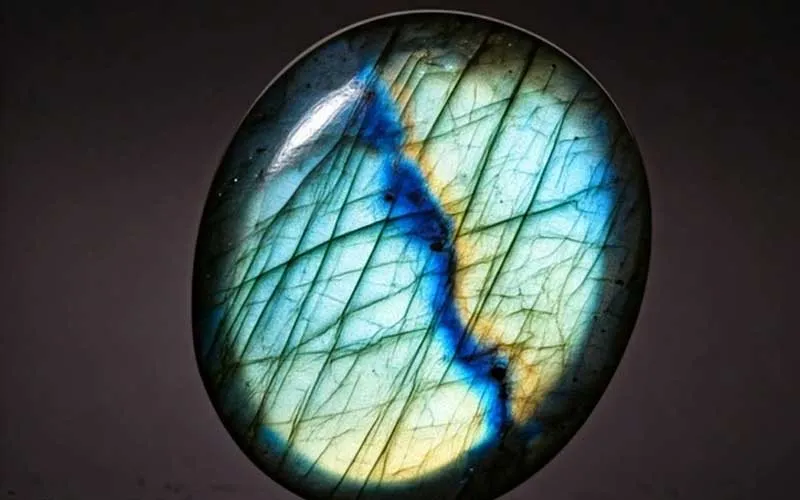 خواص سنگ لابرادوریت