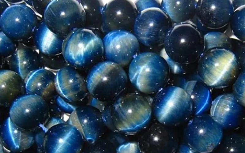 خواص سنگ چشم شاهین چیست؟ 1 خواص سنگ چشم شاهین چیست؟